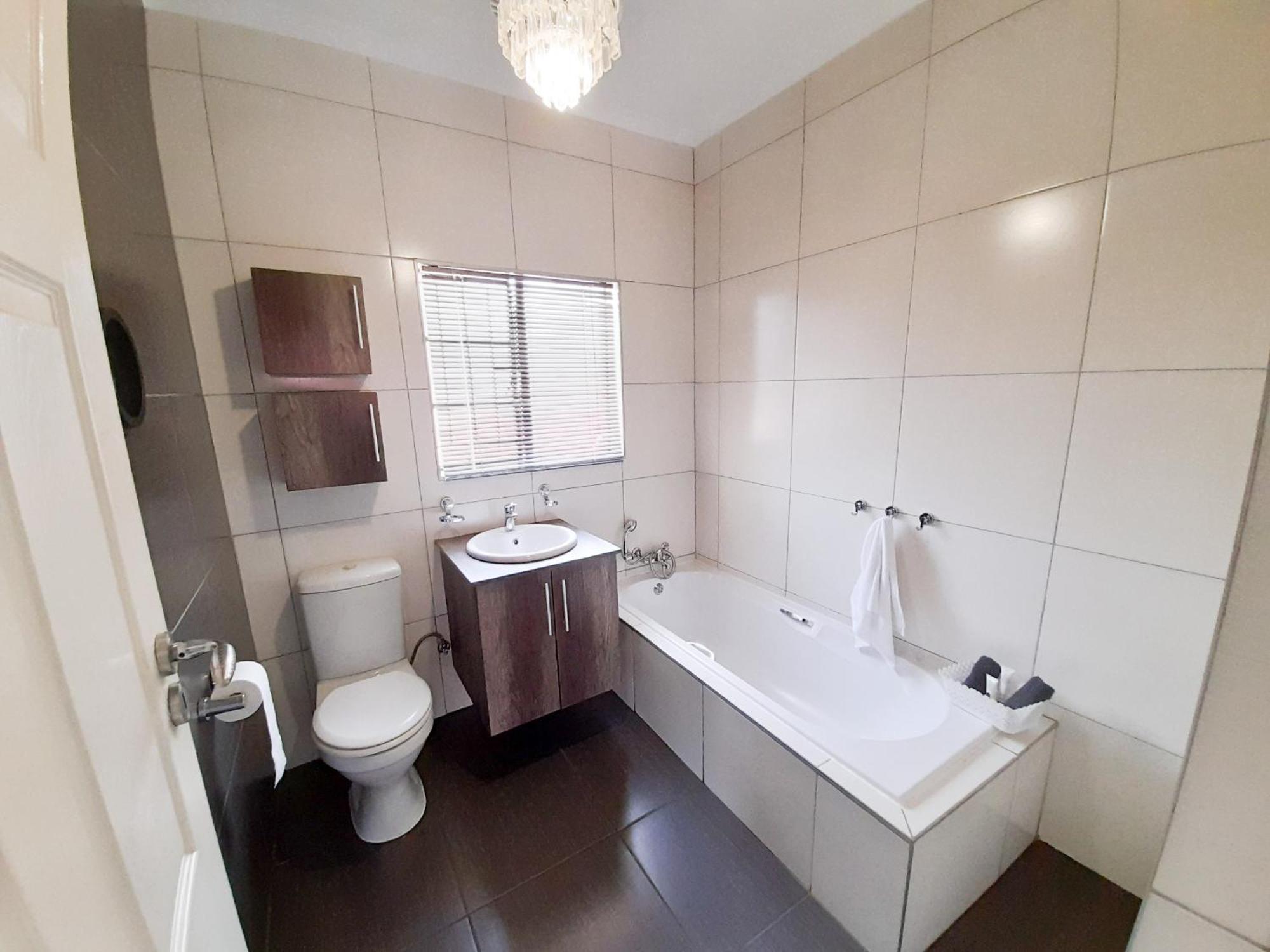 South Serene Guest House Midrand Buitenkant foto